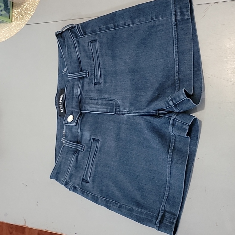 Liverpool Soft Denim Trouser Shorts 3" Inseam Sz 6/28 GREAT CONDITION!!